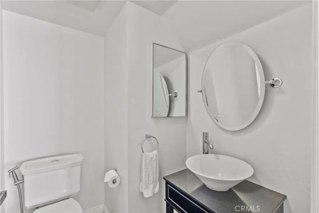 11274 Morrison Street 2, North Hollywood, CA 91601