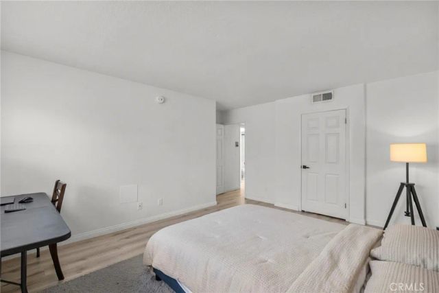 11274 Morrison Street 2, North Hollywood, CA 91601