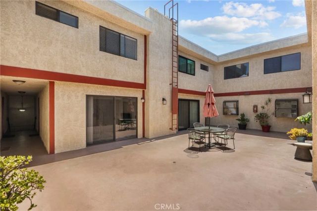 11274 Morrison Street 2, North Hollywood, CA 91601