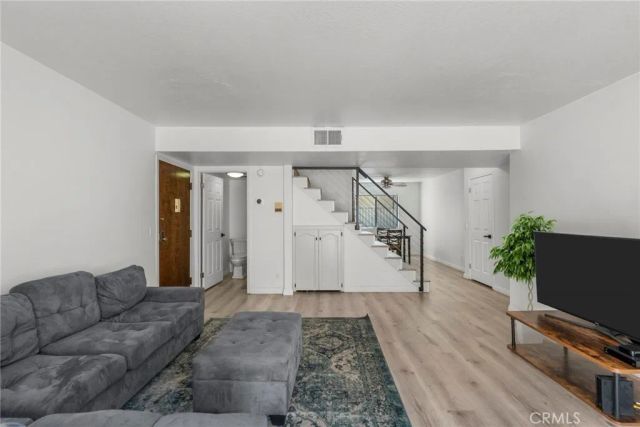 11274 Morrison Street 2, North Hollywood, CA 91601
