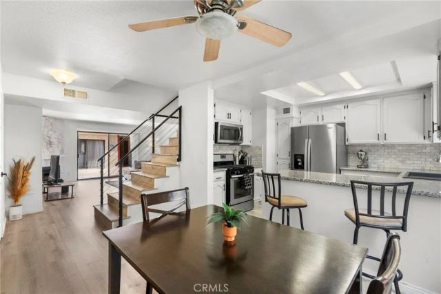 11274 Morrison Street 2, North Hollywood, CA 91601