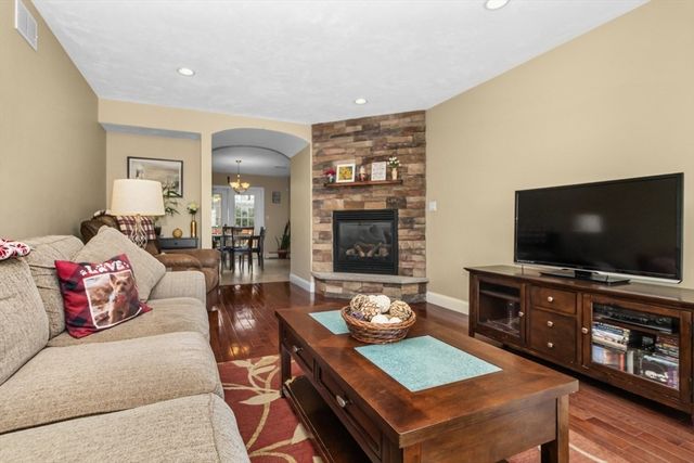 139 Suffolk Ave, Revere, MA 02151