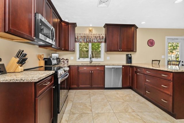 139 Suffolk Ave, Revere, MA 02151