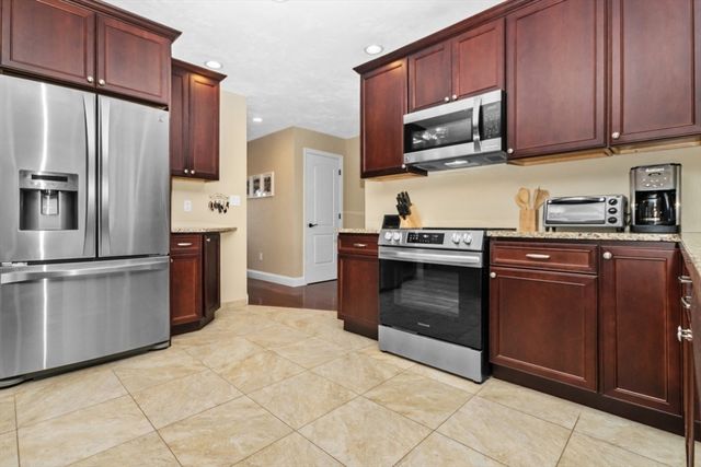 139 Suffolk Ave, Revere, MA 02151