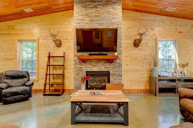 150 Seven Mile Ridge Rd, Indian Mound, TN 37079