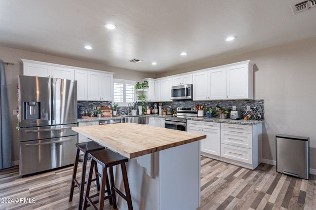 2920 W Derby Street, Casa Grande, AZ 85194