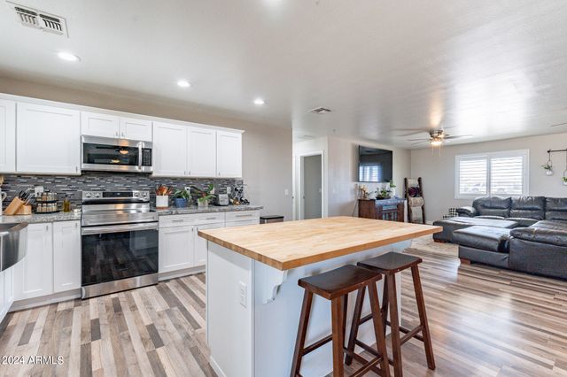 2920 W Derby Street, Casa Grande, AZ 85194