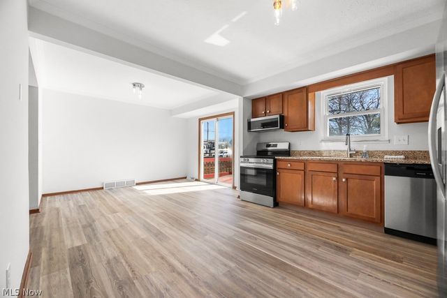 3408 Spencer Lane, Brunswick, OH 44212