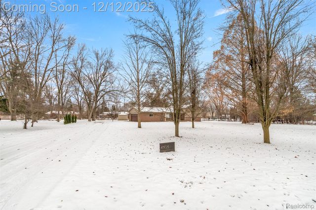 41925 South Drive, Canton Charter Township, MI 48188