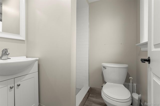 41925 South Drive, Canton Charter Township, MI 48188