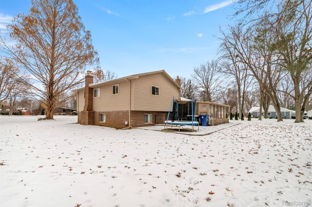 41925 South Drive, Canton Charter Township, MI 48188