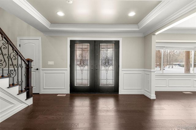 41925 South Drive, Canton Charter Township, MI 48188