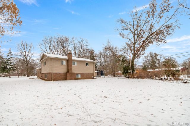 41925 South Drive, Canton Charter Township, MI 48188