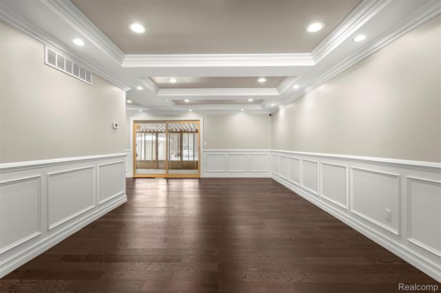 41925 South Drive, Canton Charter Township, MI 48188