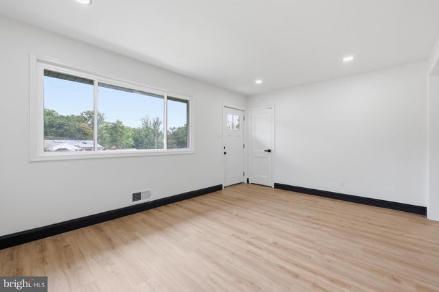 5805 GLEN ROCK AVE, Fort Washington, MD 20744