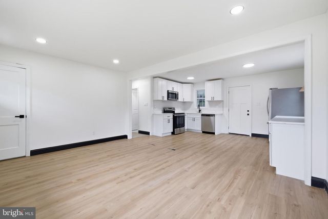 5805 GLEN ROCK AVE, Fort Washington, MD 20744
