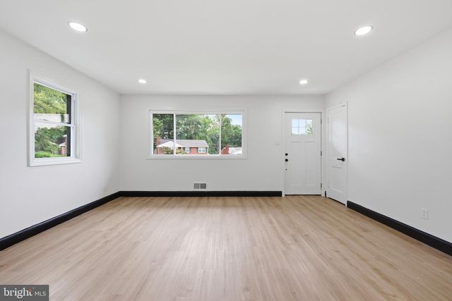 5805 GLEN ROCK AVE, Fort Washington, MD 20744