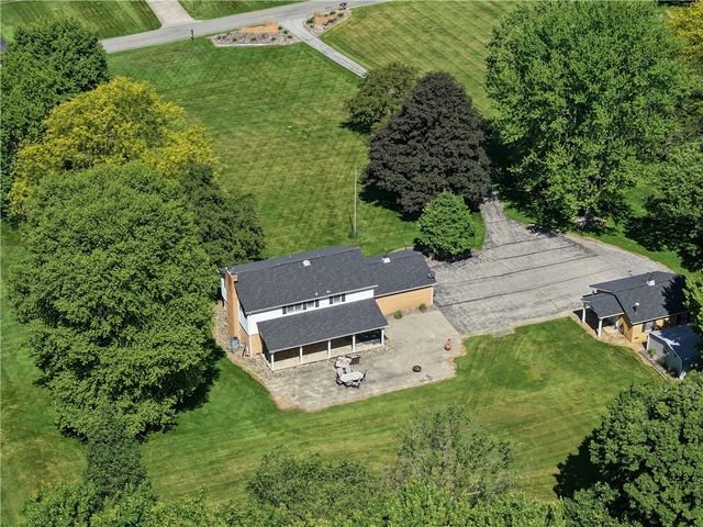 2072 Boyd School Rd, Wampum, PA 16157