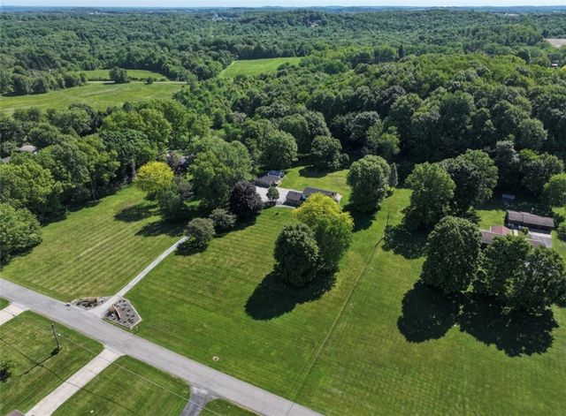 2072 Boyd School Rd, Wampum, PA 16157
