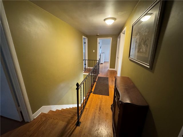 2072 Boyd School Rd, Wampum, PA 16157