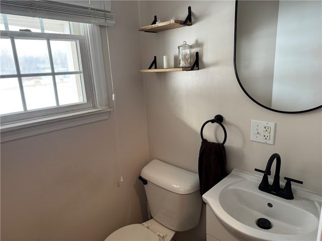 2072 Boyd School Rd, Wampum, PA 16157