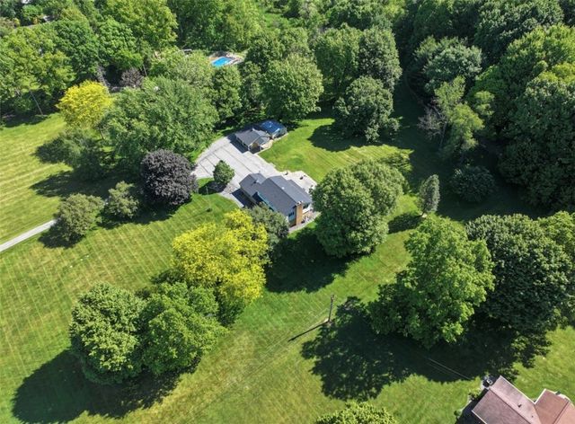 2072 Boyd School Rd, Wampum, PA 16157
