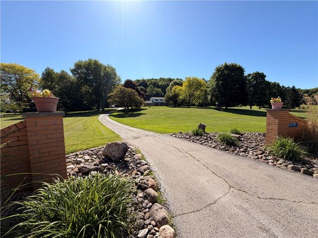 2072 Boyd School Rd, Wampum, PA 16157