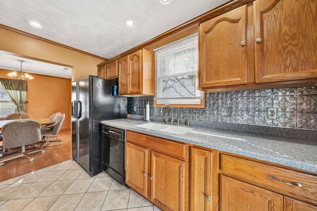 2504 Avalon AVE, Roanoke, VA 24012