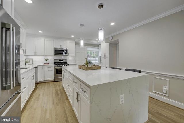 5709 ROCKMERE DR, Bethesda, MD 20816