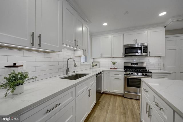 5709 ROCKMERE DR, Bethesda, MD 20816