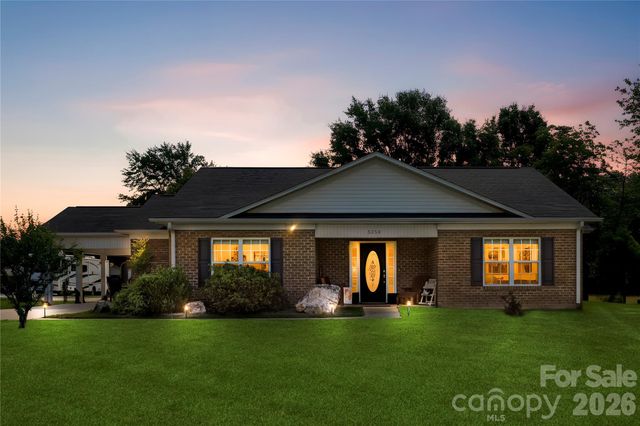 5250 Hickory Grove Road, Mount Holly, NC 28120