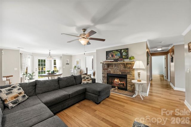 5250 Hickory Grove Road, Mount Holly, NC 28120