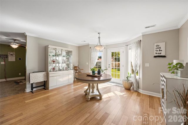 5250 Hickory Grove Road, Mount Holly, NC 28120