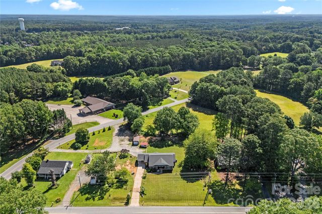 5250 Hickory Grove Road, Mount Holly, NC 28120