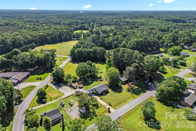 5250 Hickory Grove Road, Mount Holly, NC 28120