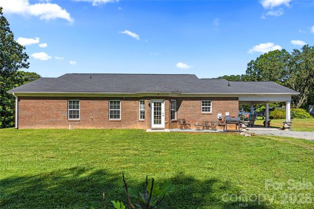 5250 Hickory Grove Road, Mount Holly, NC 28120
