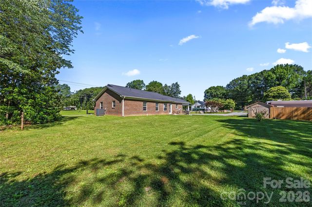 5250 Hickory Grove Road, Mount Holly, NC 28120