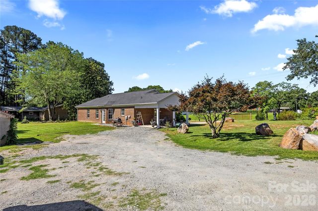 5250 Hickory Grove Road, Mount Holly, NC 28120