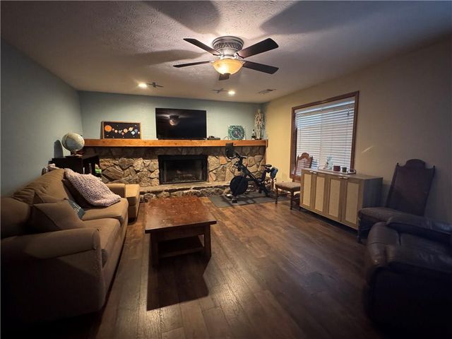 2691 Holly Springs Drive, Snellville, GA 30078