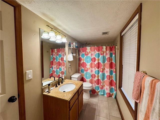 2691 Holly Springs Drive, Snellville, GA 30078