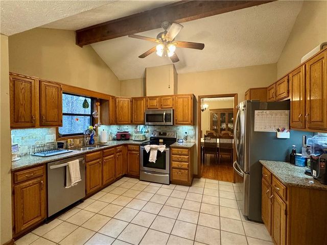 2691 Holly Springs Drive, Snellville, GA 30078