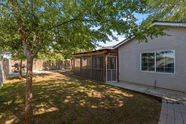 1763 N Carnegie Avenue, Fresno, CA 93722
