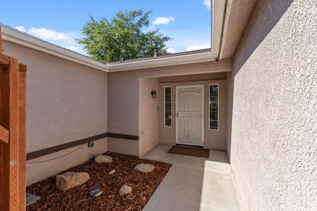 1763 N Carnegie Avenue, Fresno, CA 93722