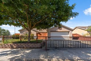 1763 N Carnegie, Fresno, CA 93722