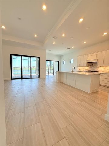 4821 LONG POINT RUN, Lakewood Ranch, FL 34211
