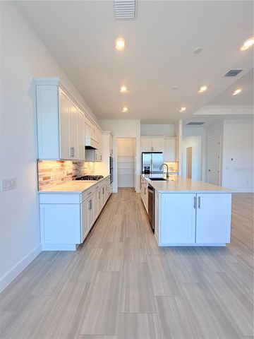 4821 LONG POINT RUN, Lakewood Ranch, FL 34211