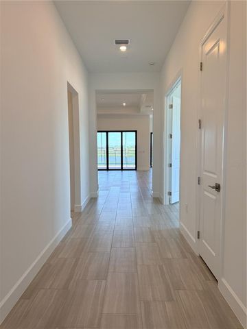 4821 LONG POINT RUN, Lakewood Ranch, FL 34211