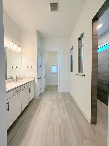 4821 LONG POINT RUN, Lakewood Ranch, FL 34211