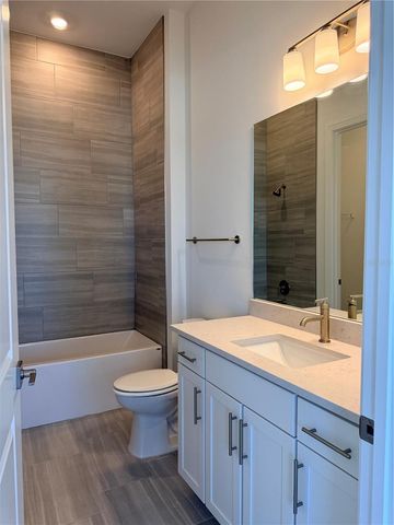 4821 LONG POINT RUN, Lakewood Ranch, FL 34211
