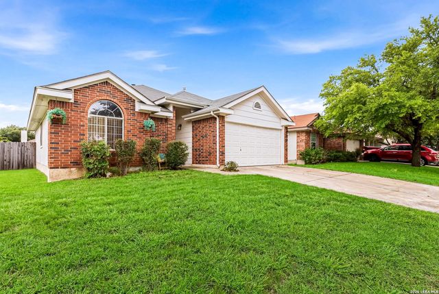 8426 PIGEONBERRY DR, Converse, TX 78109